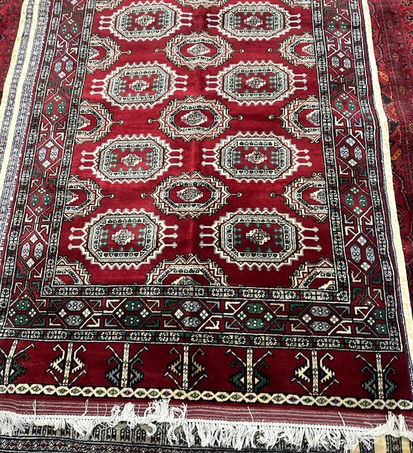 tradin red rug